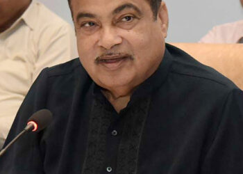 मी म्हणायचो माझ्या स्वागताला कुत्रा येत नाही, आता कुत्रा यायला लागला!