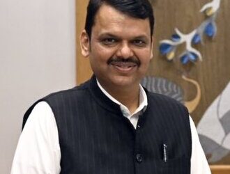 आम्ही फक्त घेण्यावर नव्हे, तर घेण्यापेक्षा अधिक देण्यावर विश्वास ठेवतो. जैन समाजाने हा घटक अमलात आणला आहे:देवेंद्र फडणवीस