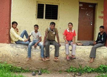 जर गावे सुंदर केली गेली आणि तरुण त्यांच्या गावांमध्ये काहीतरी करू शकतील तर भविष्यात आपल्याला अनेक चांगले बदल दिसतील.