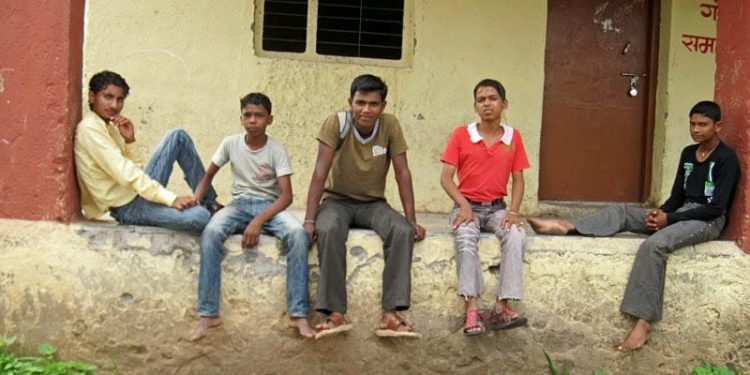 जर गावे सुंदर केली गेली आणि तरुण त्यांच्या गावांमध्ये काहीतरी करू शकतील तर भविष्यात आपल्याला अनेक चांगले बदल दिसतील.