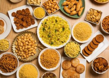 खाद्यपदार्थ बनवण्याची आवड असणार्‍या लोकांना आणि त्यांना त्यांचा खाद्यपदार्थाबद्दल बोलायला आवडत त्यांच्या करिता आपल्याकडे खास पान आहे तिथे त्यांचे खाद्यपदार्थां बद्दल चे अनुभव आणि ते कश्या प्रकारे शिकले वा बनवतात या बद्दल ते आपल्या सगळ्या गोष्टी “खवय्येगिरी” या पानावरून मांडू शकतात!