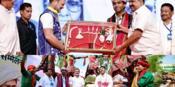 देशात आदिवासी लोकांचे प्रश्न अधिक आहेत आणि मोदी सरकार आदिवासींचे प्रश्न समजून घेऊ शकत नाही आहे: राहुल गांधी