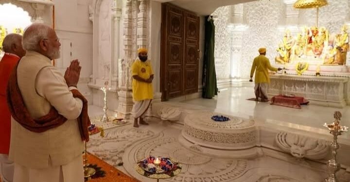 आज रामनवमी निमित्त पंतप्रधान नरेंद्र मोदी यांच्याकडून देशवासियांना रामनवमीच्या शुभेच्छा देण्यात आल्या .
