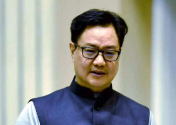 आम्हाला वाटत कि आपल्या नारीशक्तीला येणाऱ्या काळात योग्य प्रतिनिधित्व मिळावे त्याचबरोबर त्यांना आणखी अनिश्चिततेत ढकलले जाऊ नये:किरण रिजिजू